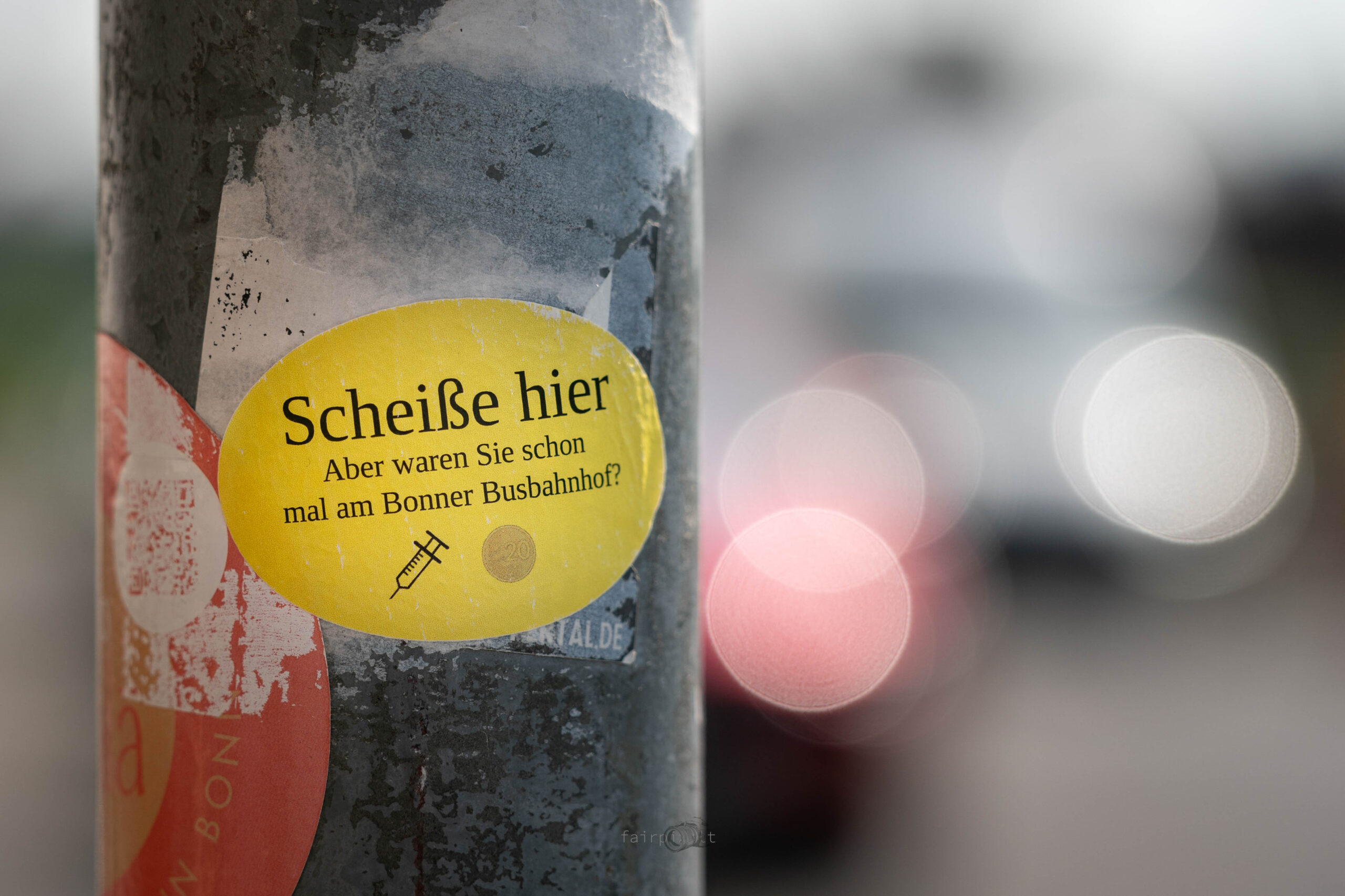 Scheiße hier